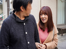 初めて会う夫の連れ子にデリ嬢と勘違いされ、中出し許した私。　大槻ひびき　サンプル画像02